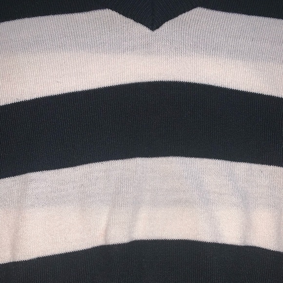 Black and White Striped V-Neck Sweater - Picture 4 of 5